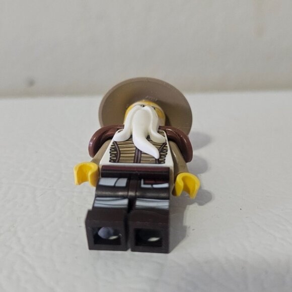 LEGO Ninjago Hero Wu Minifigure Master of the Mountain Ninja Sensei 71718 - Picture 5 of 5